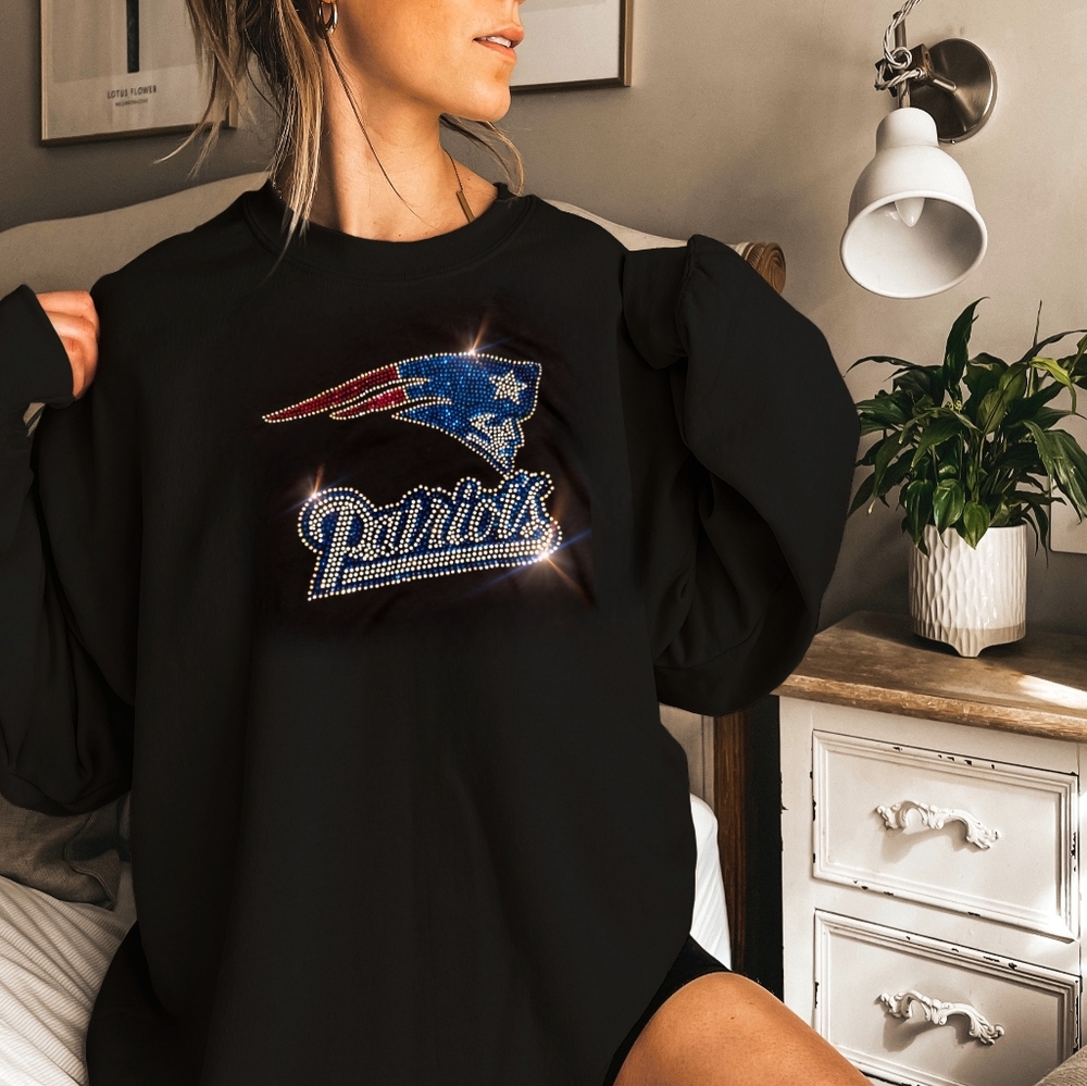 New Bling New England Patriots UNISEX Rhinestone Crewneck Sweatshirt Size…